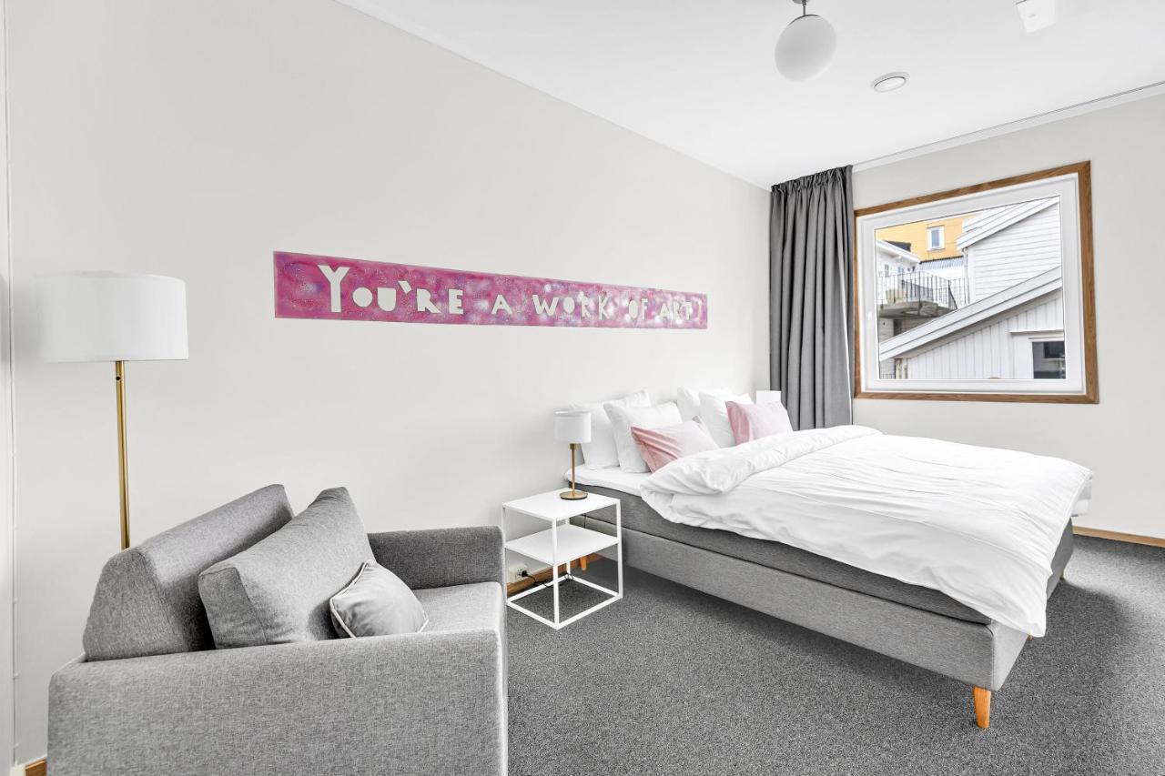 Lille Hotell Arendal Exterior photo